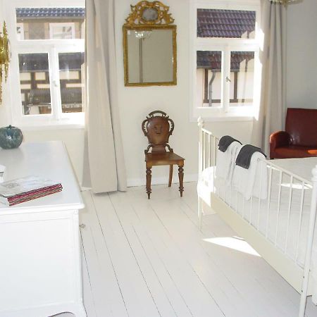 Robert'S Bed & Breakfast Helmarshausen Extérieur photo