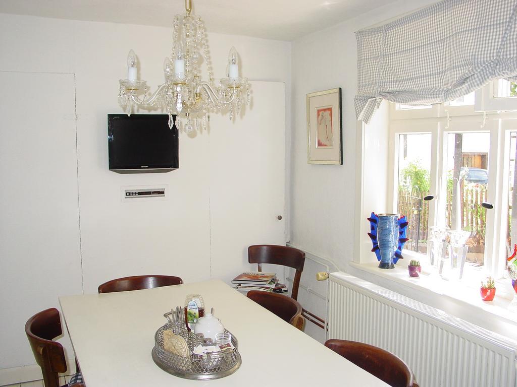 Robert'S Bed & Breakfast Helmarshausen Extérieur photo
